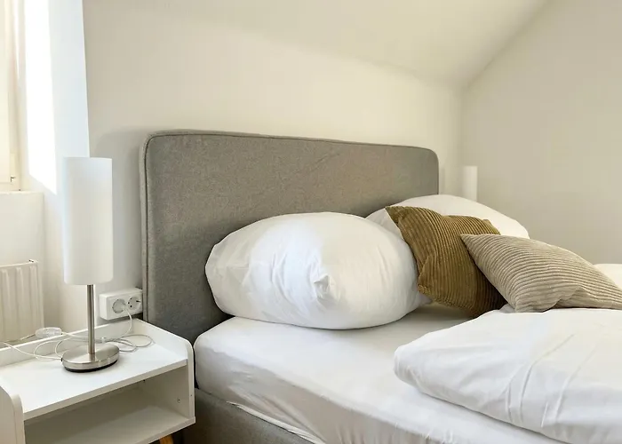 Modern Private With Balcony Near Belvedere Palace Διαμέρισμα